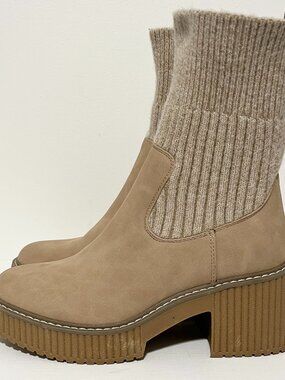 DV Dolce Vita Womens Chunky Heel Chelsea Boots 6.5 Beige Utility Faux Suede Sock